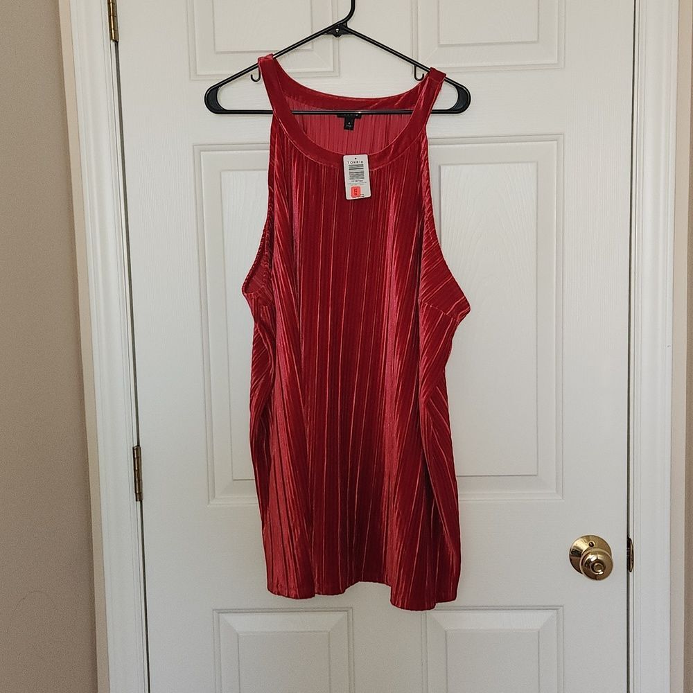 Torrid Red Velvet Pleated Halter Top Size 4 NWT